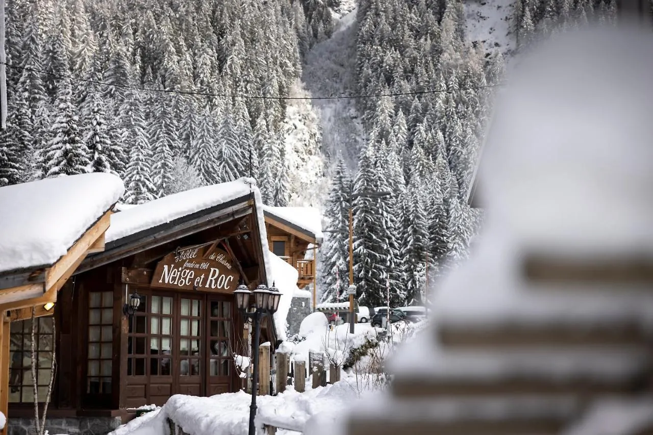 ***  Le A By Neige Et Roc Otel Morzine Fransa